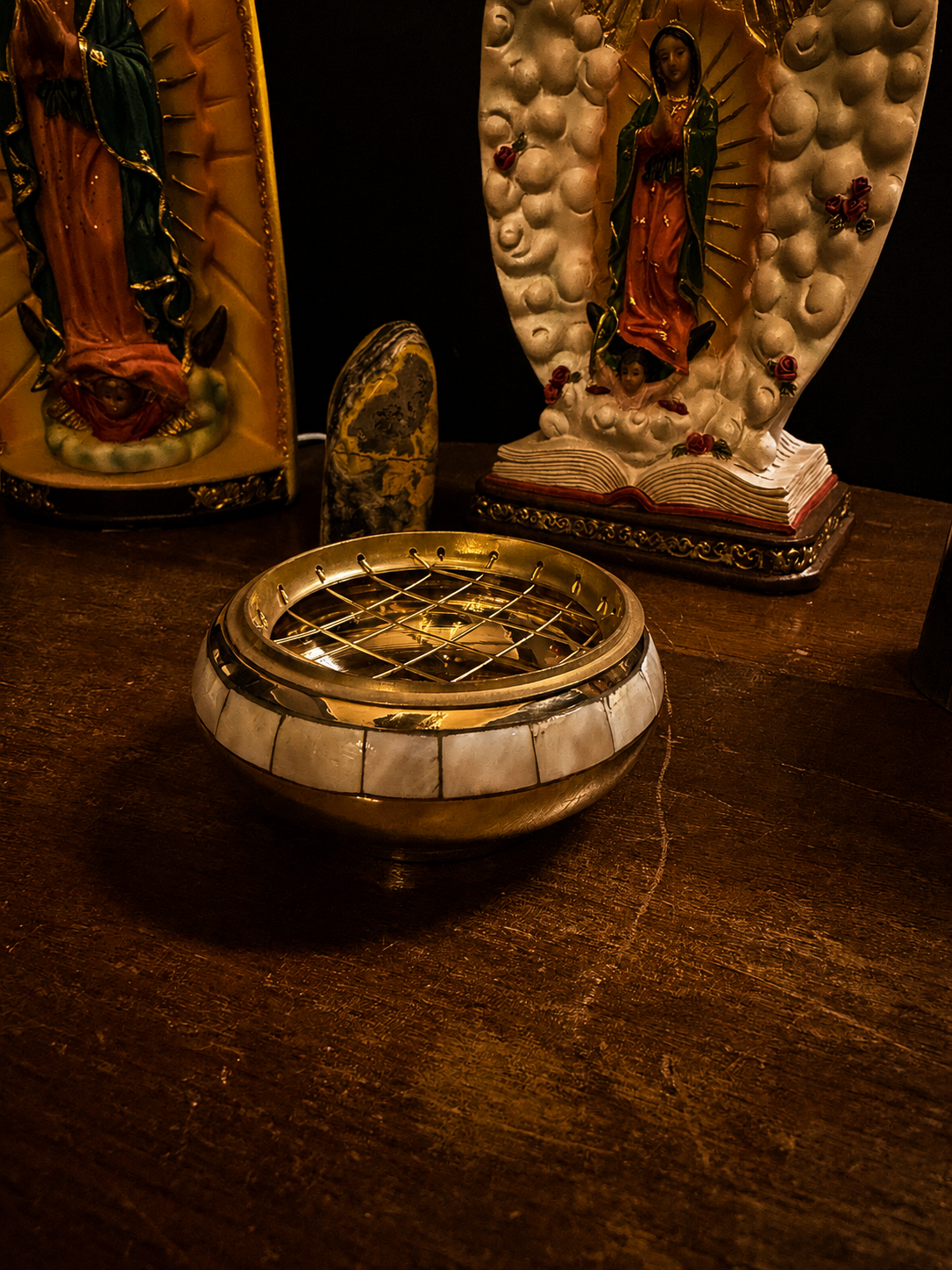 Mother of Pearl Incense Burner | Elegant Shell Holder for Spiritual Rituals